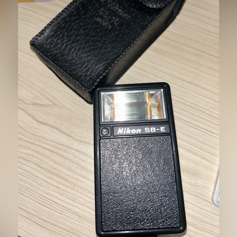 Nikon Speedlight SB-E Shoe Mount Flash for  Nikon